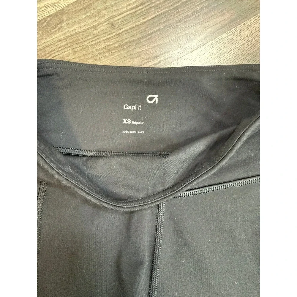 GapFit Womens Black High Rise Side Pocket Bike Shorts XS Regular Athletic